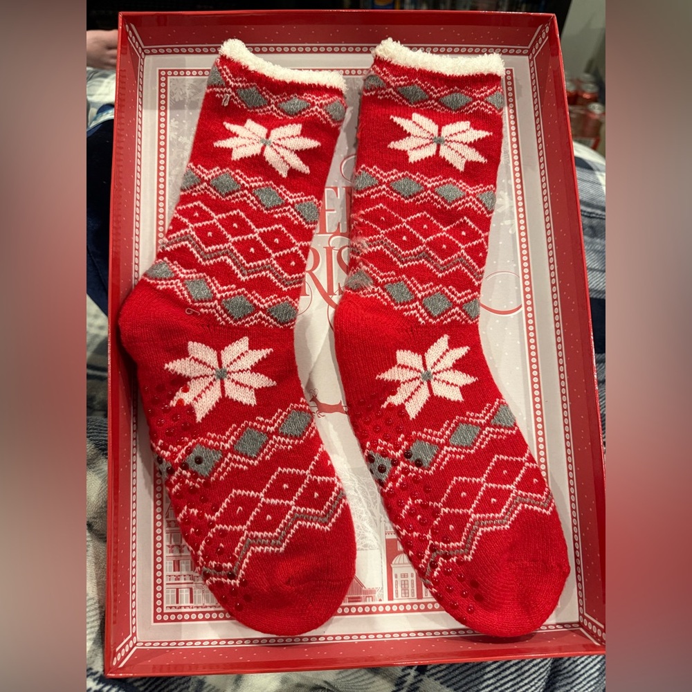 Snowflake Themed Fuzzy Socks (Brand New)